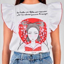 Vista detalle de la camiseta Geisha de Anabel Lee, con volantes como mangas. Envio gratis www.burbujasmoda.com