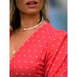 Vista detalle del cuello del vestido "Corazones" de Aire Retro, en burbujas moda sin gastos de envio.