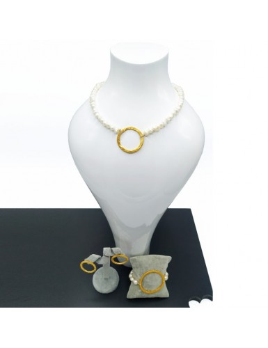 Gargantilla Lúa de la marca Maldita Rita con perlas naturales y oro mate