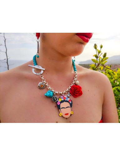 Collar Kahlo Turquesa de la diseñadora Española Maldita Rita Hecho en España