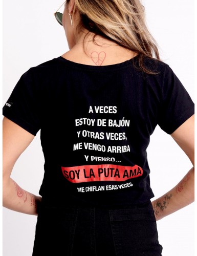 Camiseta P*uta Ama negra de la marca Aire Retro para Burbujas Moda, parte trasera